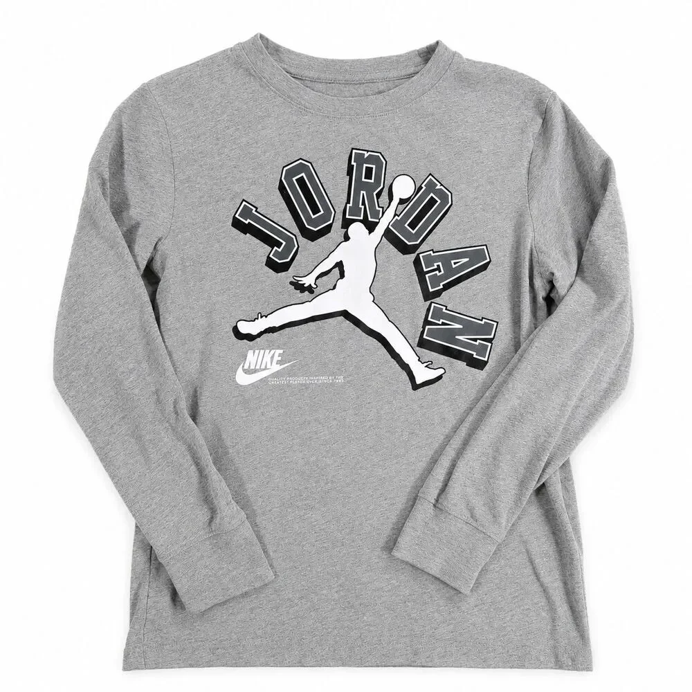 Lot of 9 Boys Youth 6 Small T Shirts 2 Nike 6 Air Jordan Graphic 2 Medium Bundle